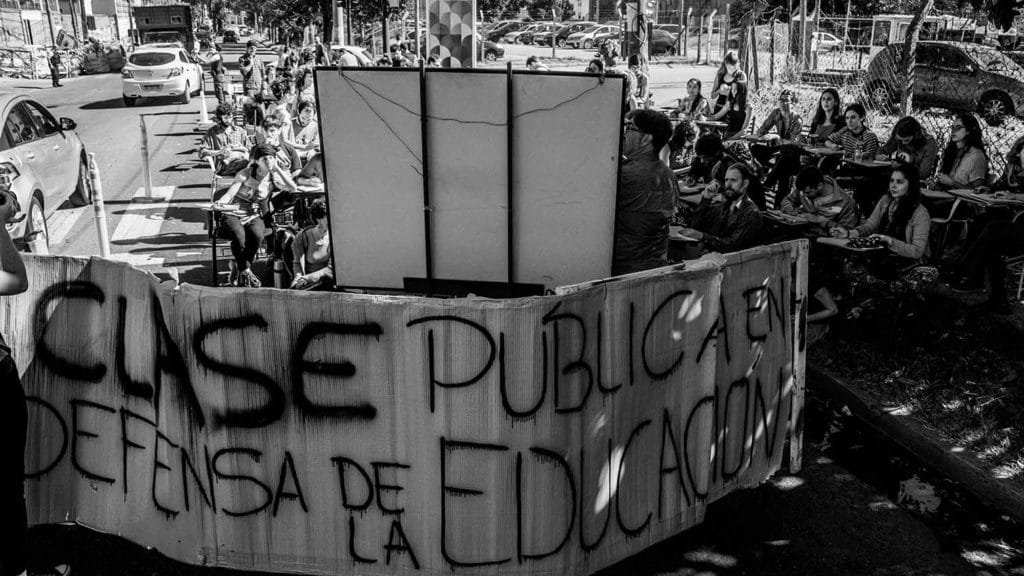 En defensa de la Educación - UNSAM
