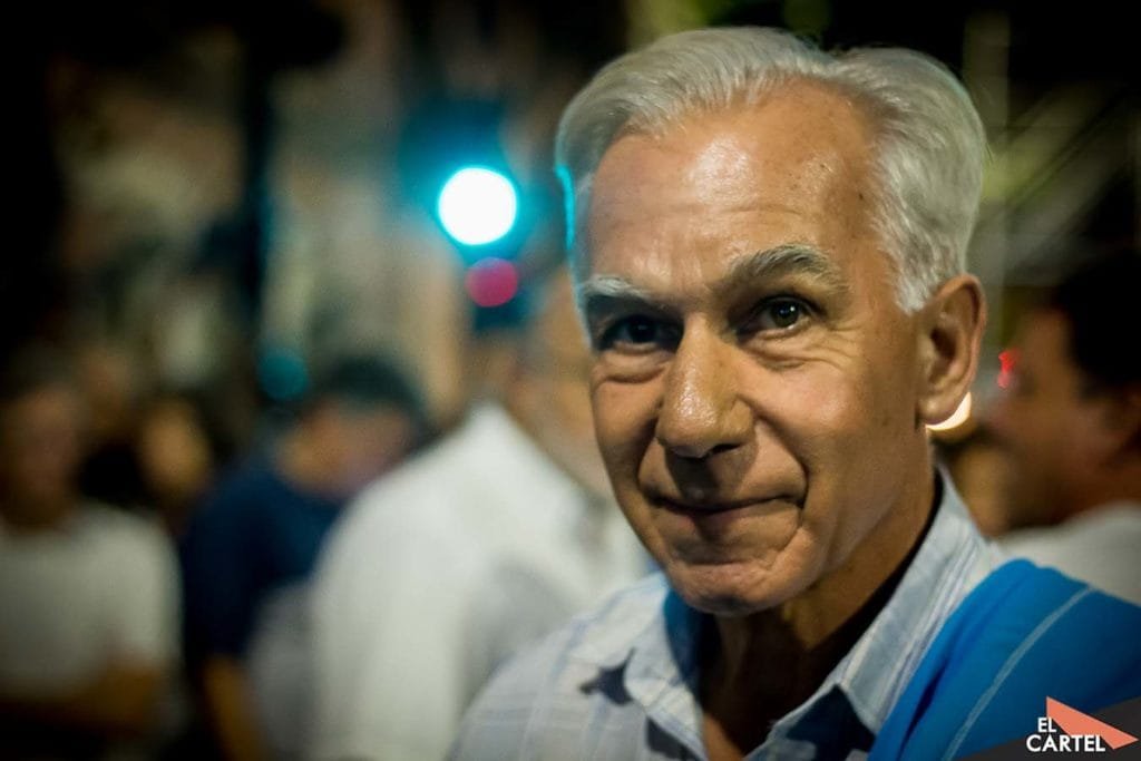 Enrique - - "Marcha por la democracia"